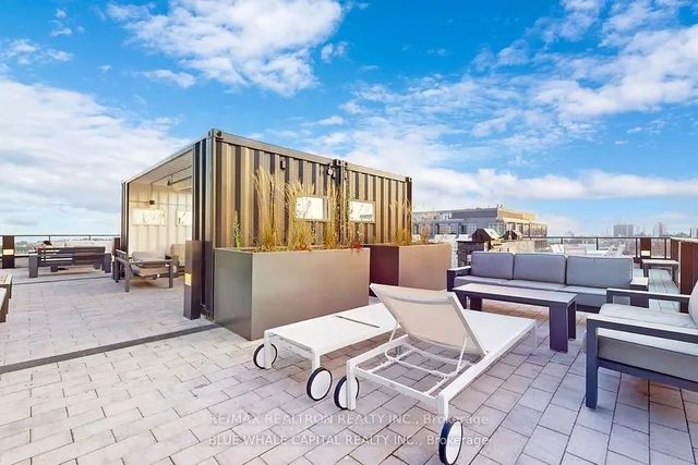 Additional image 5 of 135 East Liberty St Unit 702