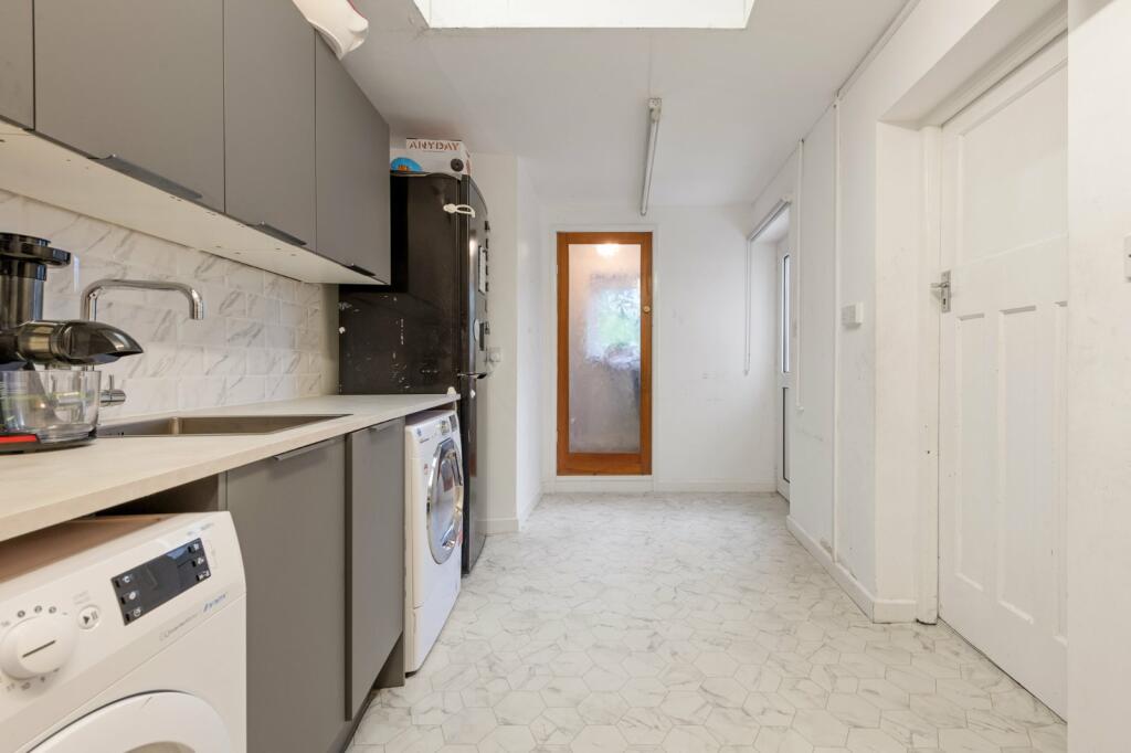 Additional image 4 of Broad Oaks Road, Solihull, West Midlands, B91