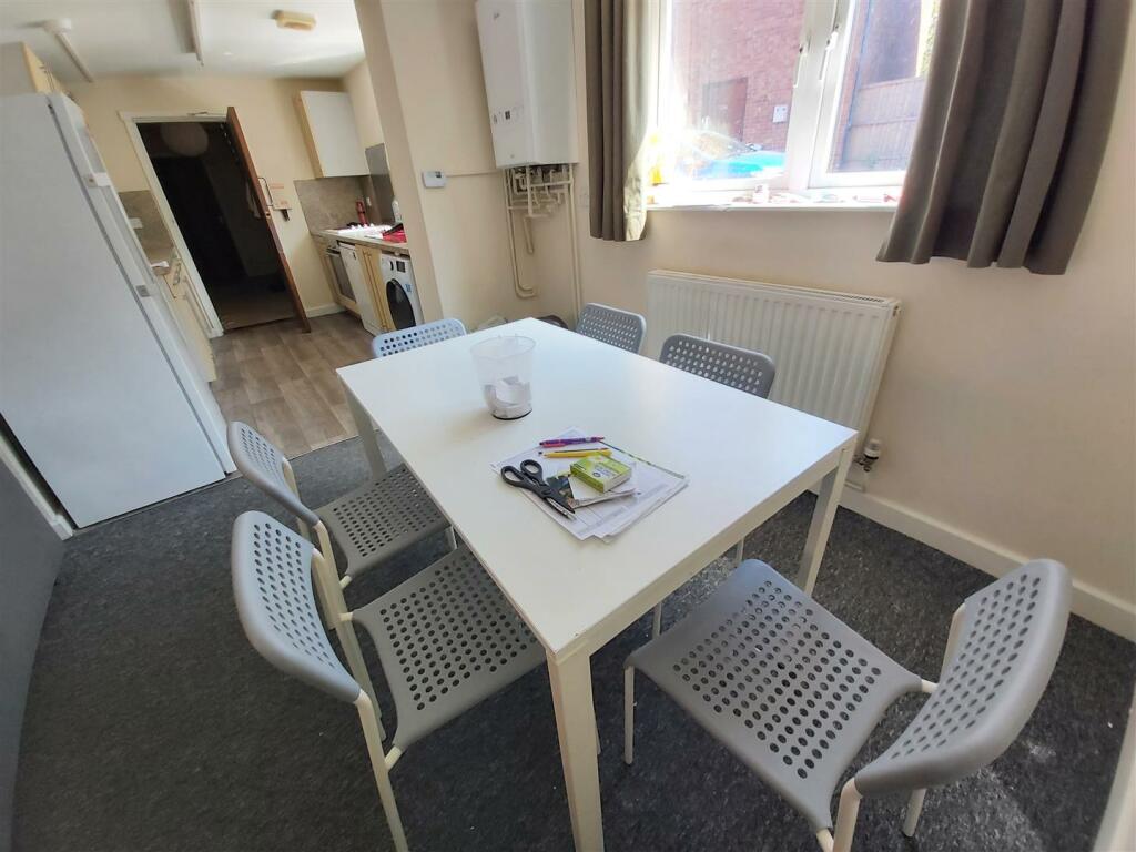 Additional image 4 of 39 Harrow Road