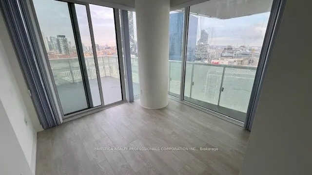 Additional image 24 of 15 Queens Quay Unit 2009