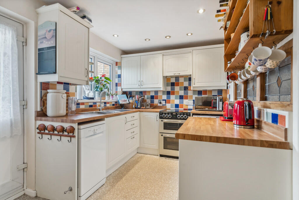 Additional image 6 of Howlands, Welwyn Garden City
