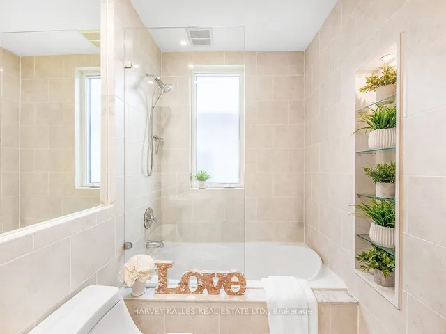 Additional image 25 of 2053 Gerrard St