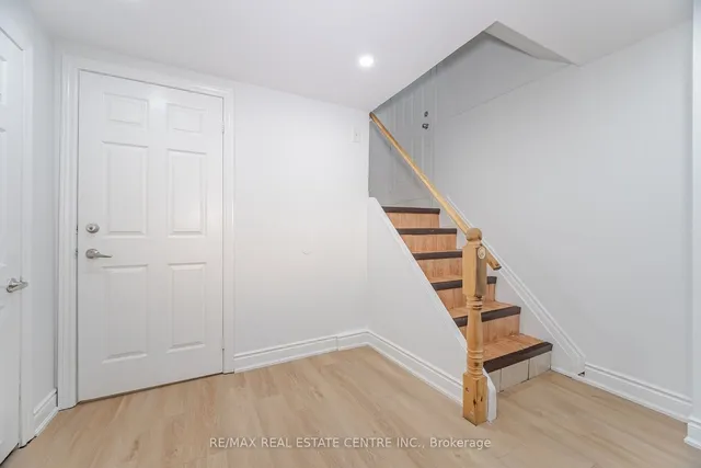 Additional image 22 of 35 Edgemont Dr