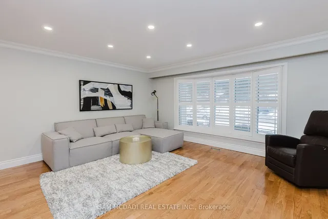 Additional image 32 of 2344 Devon Rd