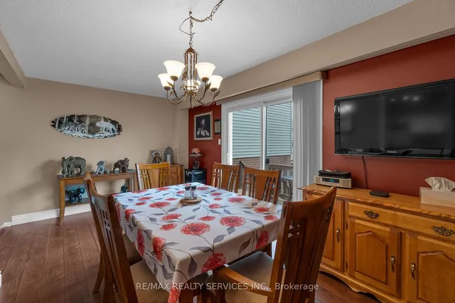 Additional image 7 of 50 Carisbrooke Crt Unit 50