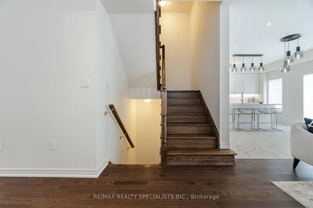 Additional image 16 of 3906 Koenig Rd