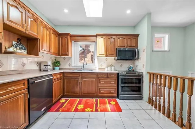 Additional image 14 of 33 Tallman St