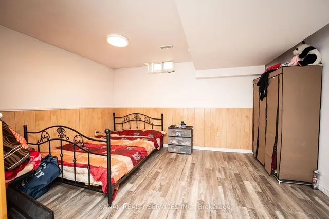 Additional image 33 of 133 Murray St St