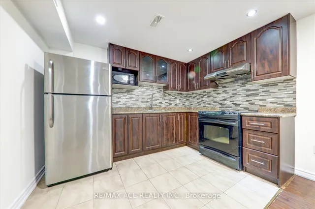 Additional image 31 of 51 Knowles Dr