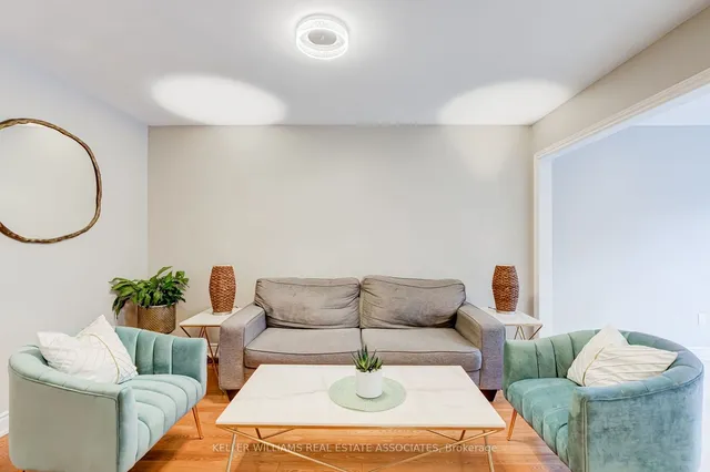 Additional image 11 of 94 Panton Tr