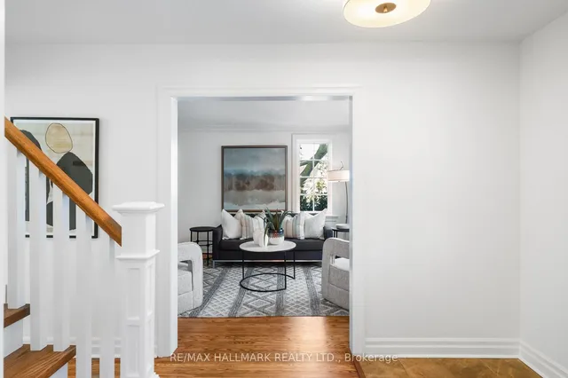 Additional image 7 of 218 Yonge Blvd