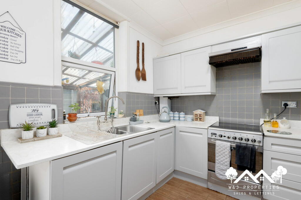 Additional image 8 of Blackburn Road, Darwen, BB3