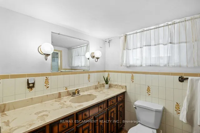 Additional image 32 of 42 Martin Rd