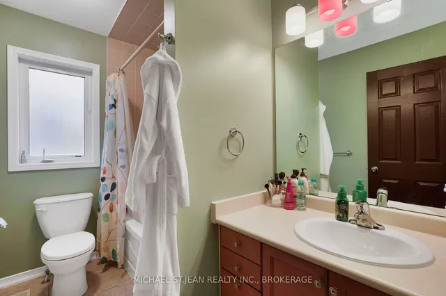 Additional image 32 of 91 Merrilee Cres