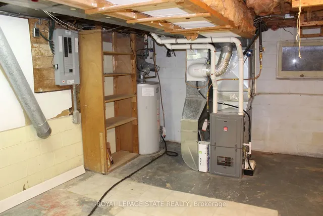 Additional image 27 of 664 Chestnut Pl