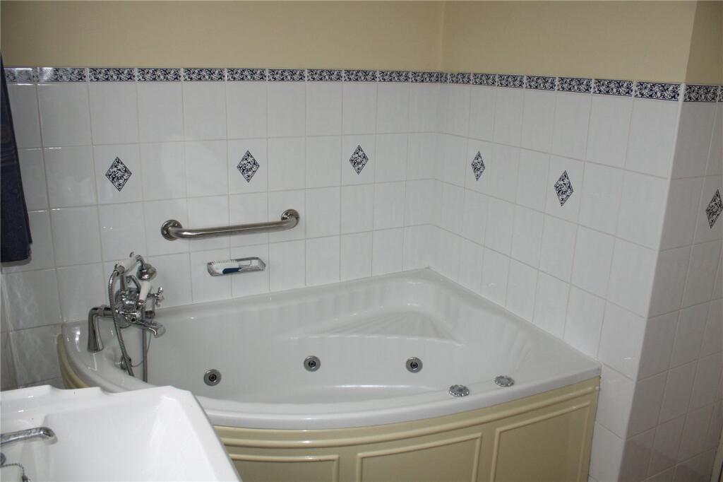 Additional image 8 of Northdown Road, Solihull, West Midlands, B91