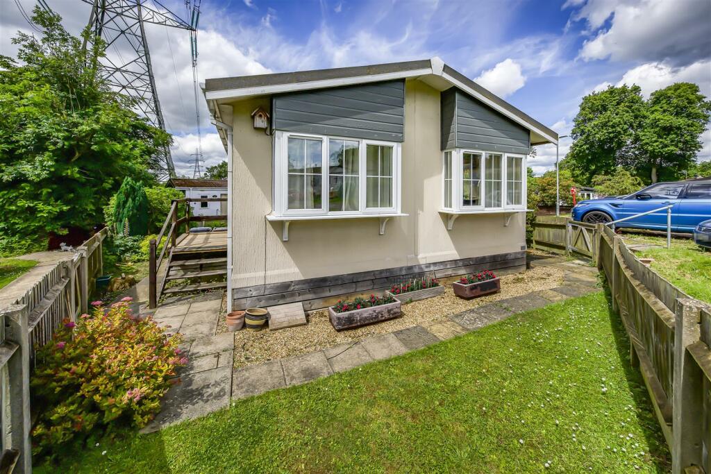 Additional image 11 of Meadow Close, Bricket Wood, St. Albans