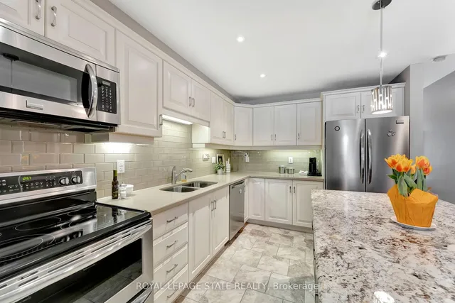 Additional image 23 of 78 Toulon Ave