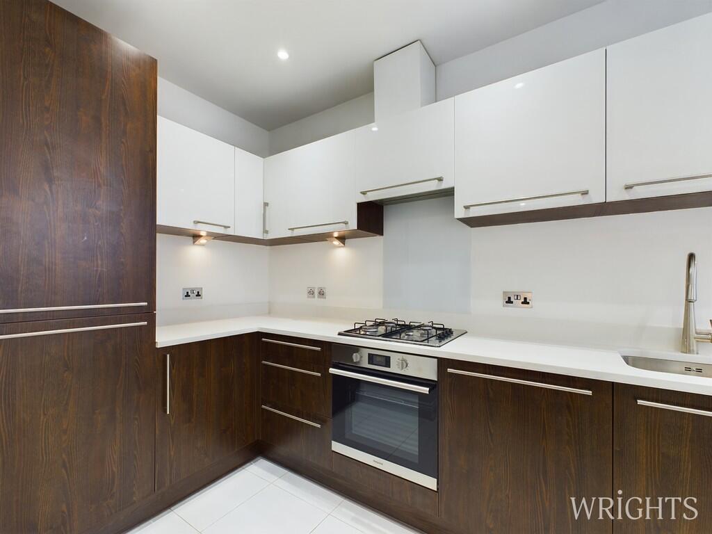 Additional image 13 of St Albans Road East, Hatfield