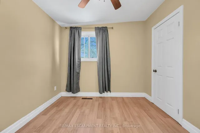 Additional image 24 of 31 Bobolink Rd