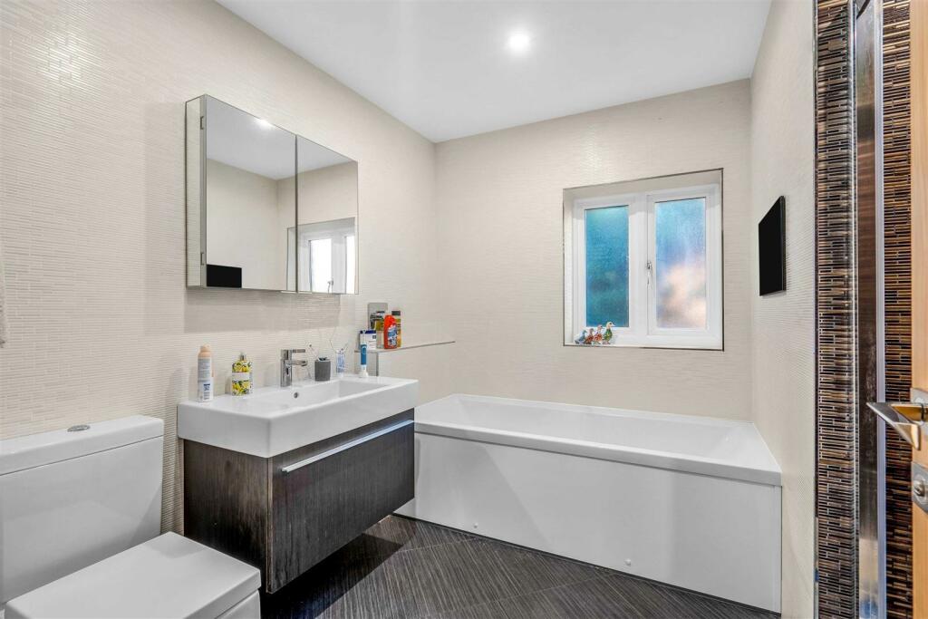 Additional image 31 of The Moorlands, Four Oaks Park, Sutton Coldfield