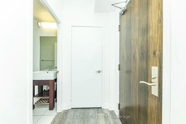 Additional image 9 of 840 Queen's Plate Dr Unit 1512