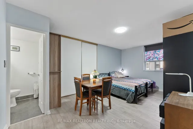 Additional image 19 of 1 Massey Sq Unit 1110