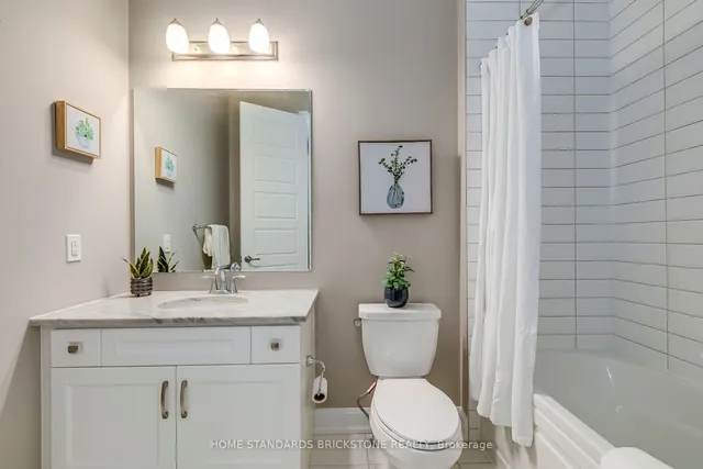 Additional image 35 of 1458 Everest Cres