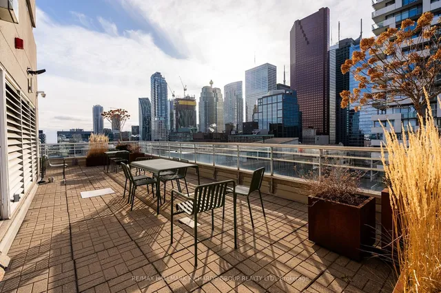 Additional image 23 of 50 Lombard St Unit 804