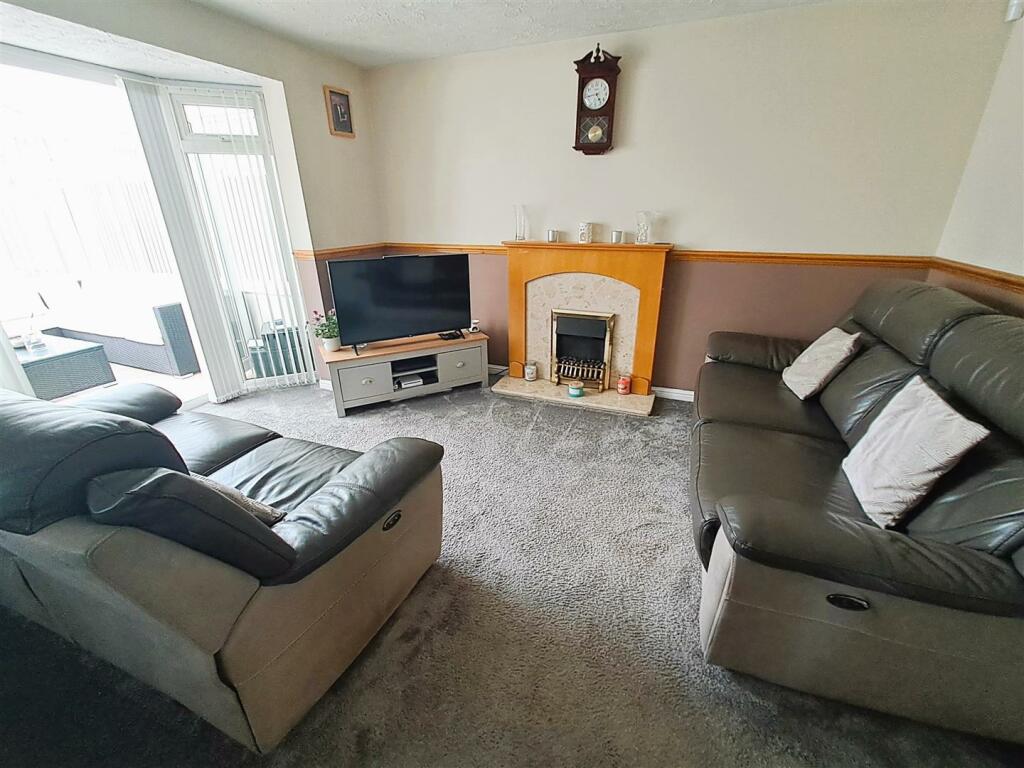 Additional image 5 of Kingfisher Close, Sheldon, Birmingham