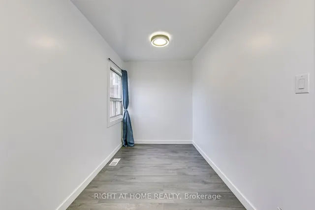 Additional image 19 of 77 Hope Ave