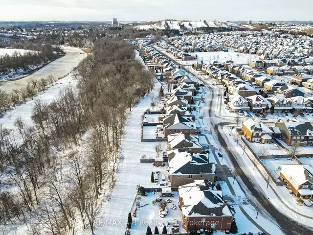 Additional image 9 of 252 Edgewater Cres