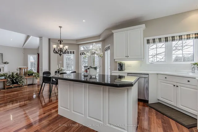 Additional image 19 of 4286 Clubview Dr