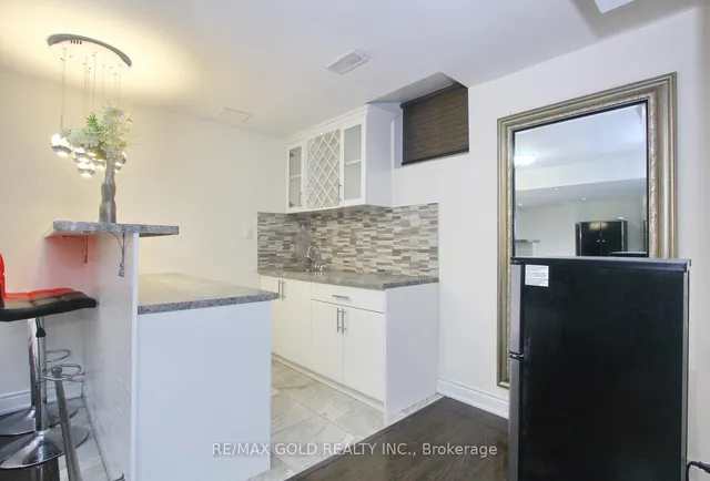 Additional image 31 of 62 Leparc Rd