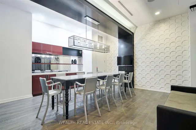 Additional image 20 of 560 Front St Unit 726