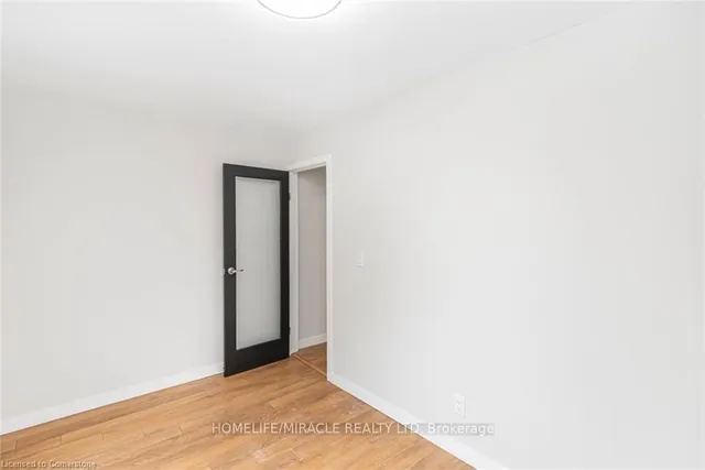 Additional image 10 of 583 John St