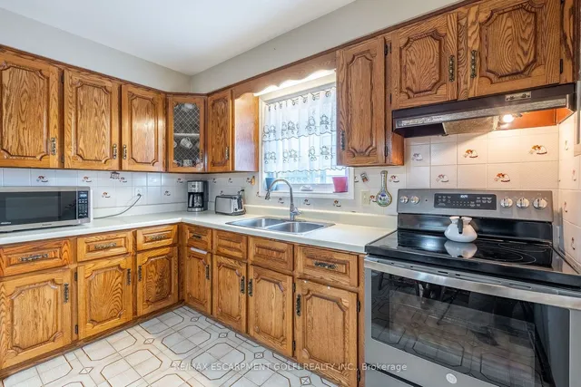 Additional image 11 of 222 Wood St