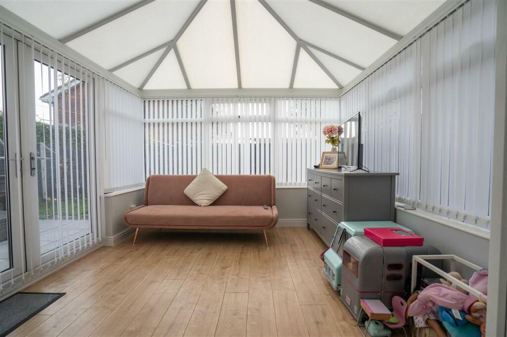 Additional image 6 of Willow Close, Tamworth