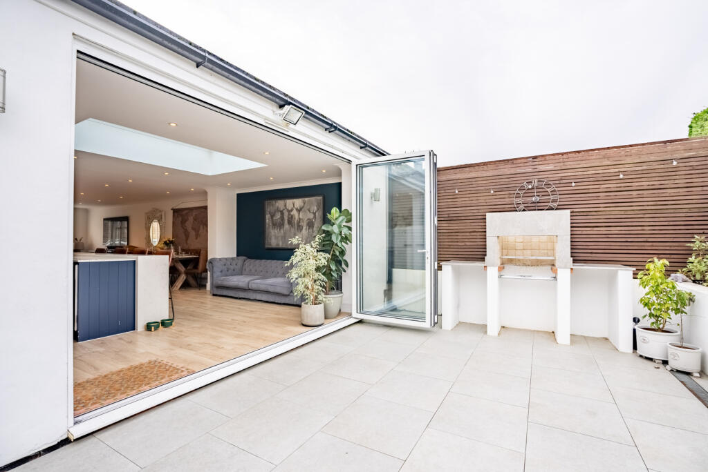 Additional image 17 of Park Lane, Colney Heath, St. Albans, Hertfordshire, AL4