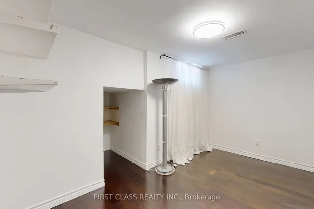 Additional image 28 of 204 Pemberton Ave