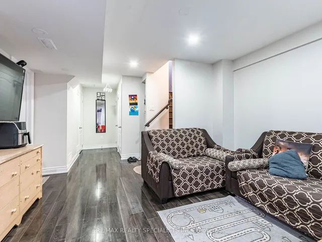 Additional image 30 of 24 Orangeblossom Tr