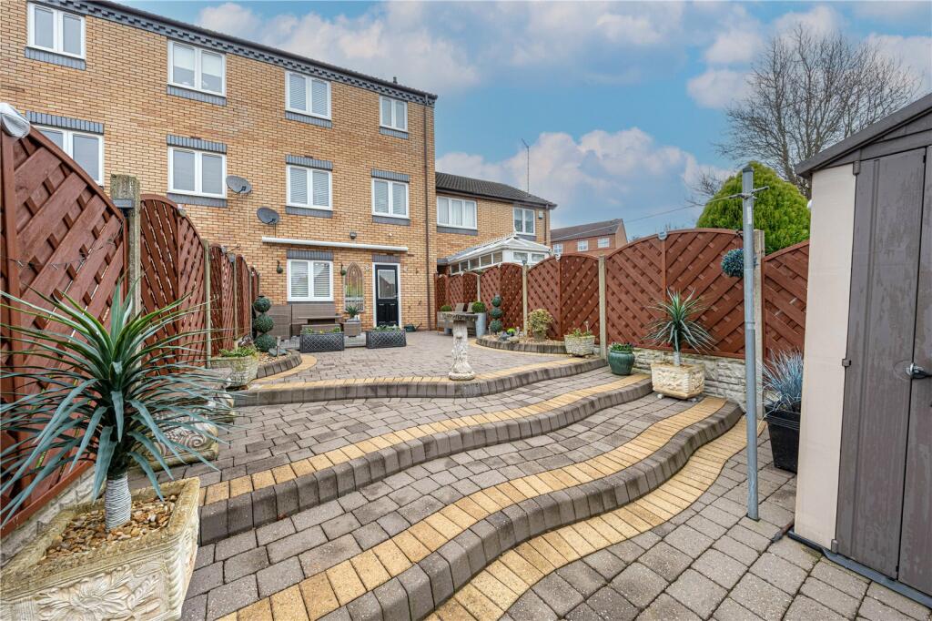 Additional image 27 of Fox Close, Tamworth, Staffordshire, B77