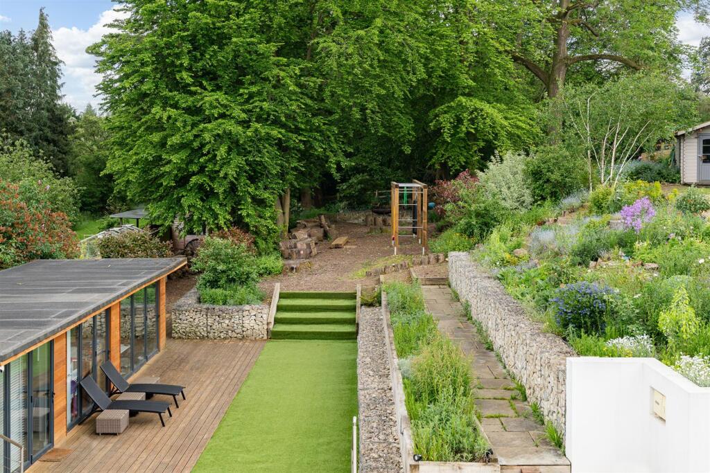 Additional image 24 of The Avenue, Welwyn