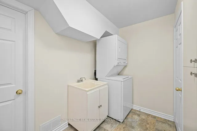 Additional image 33 of 1387 Ferncrest Rd