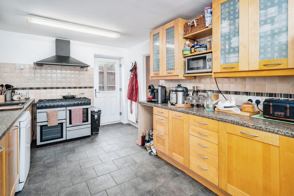 Additional image 17 of Colney Heath Lane, ST. ALBANS