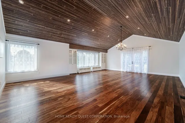 Additional image 19 of 41 Bowshelm Crt