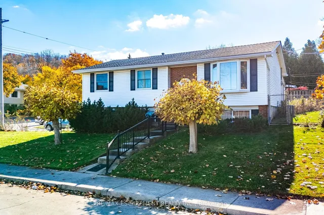 Additional image 5 of 44 CAPILANO Dr