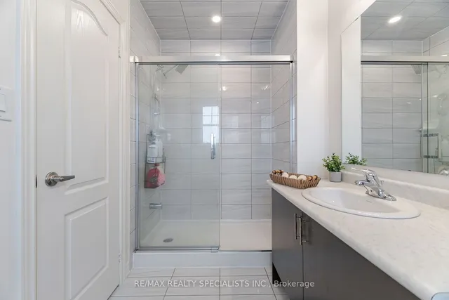 Additional image 21 of 38 Holcomb Terr