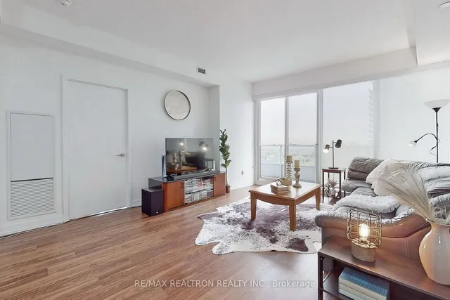 Additional image 3 of 115 Mcmahon Dr Unit 2711