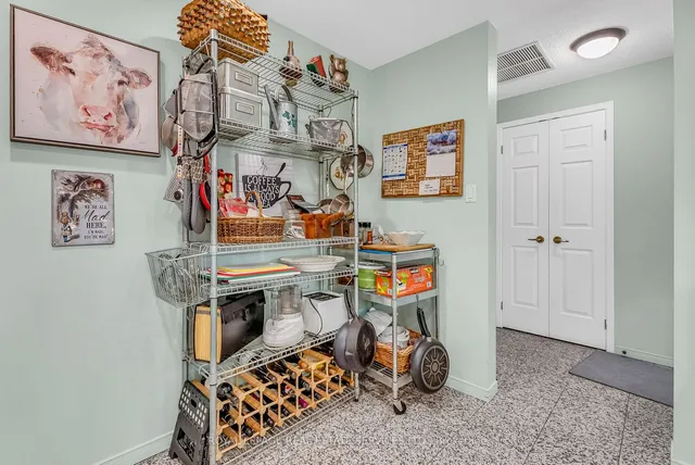 Additional image 23 of 1818 Bayview Ave Unit 307